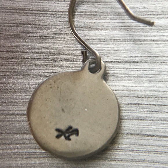 Earrings, gold tone w/small stone - Picture 2 of 3